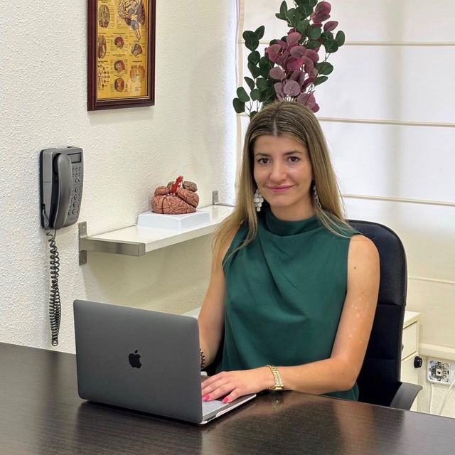 Ana Aragoneses Bermejo — Psicóloga y Neuropsicóloga en Bermejales, Sevilla